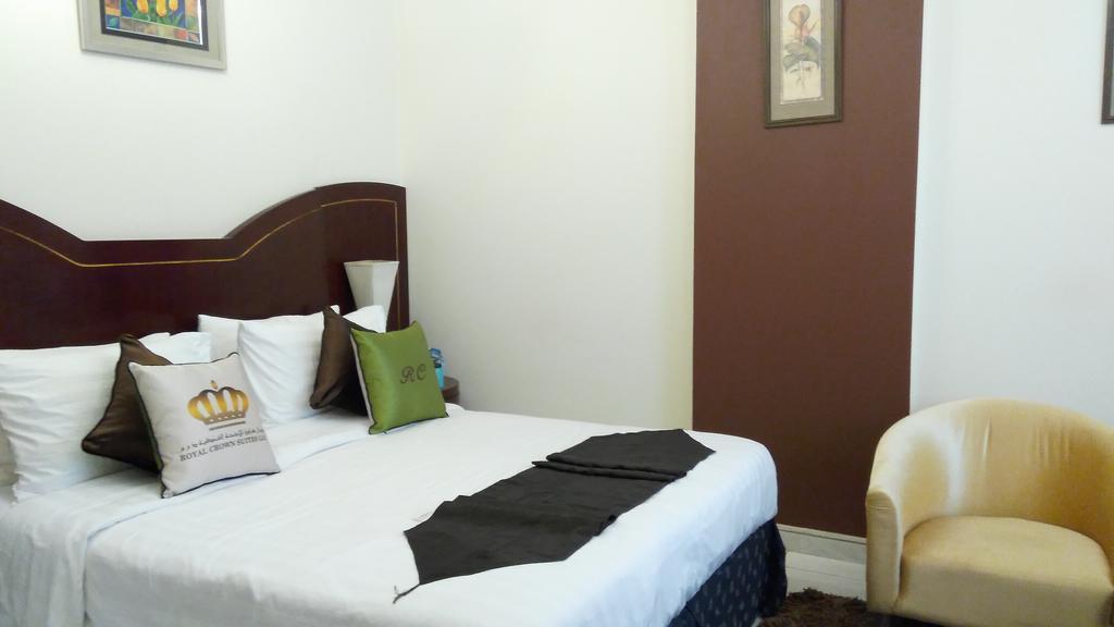Royal Crown Suites Sharjah Buitenkant foto